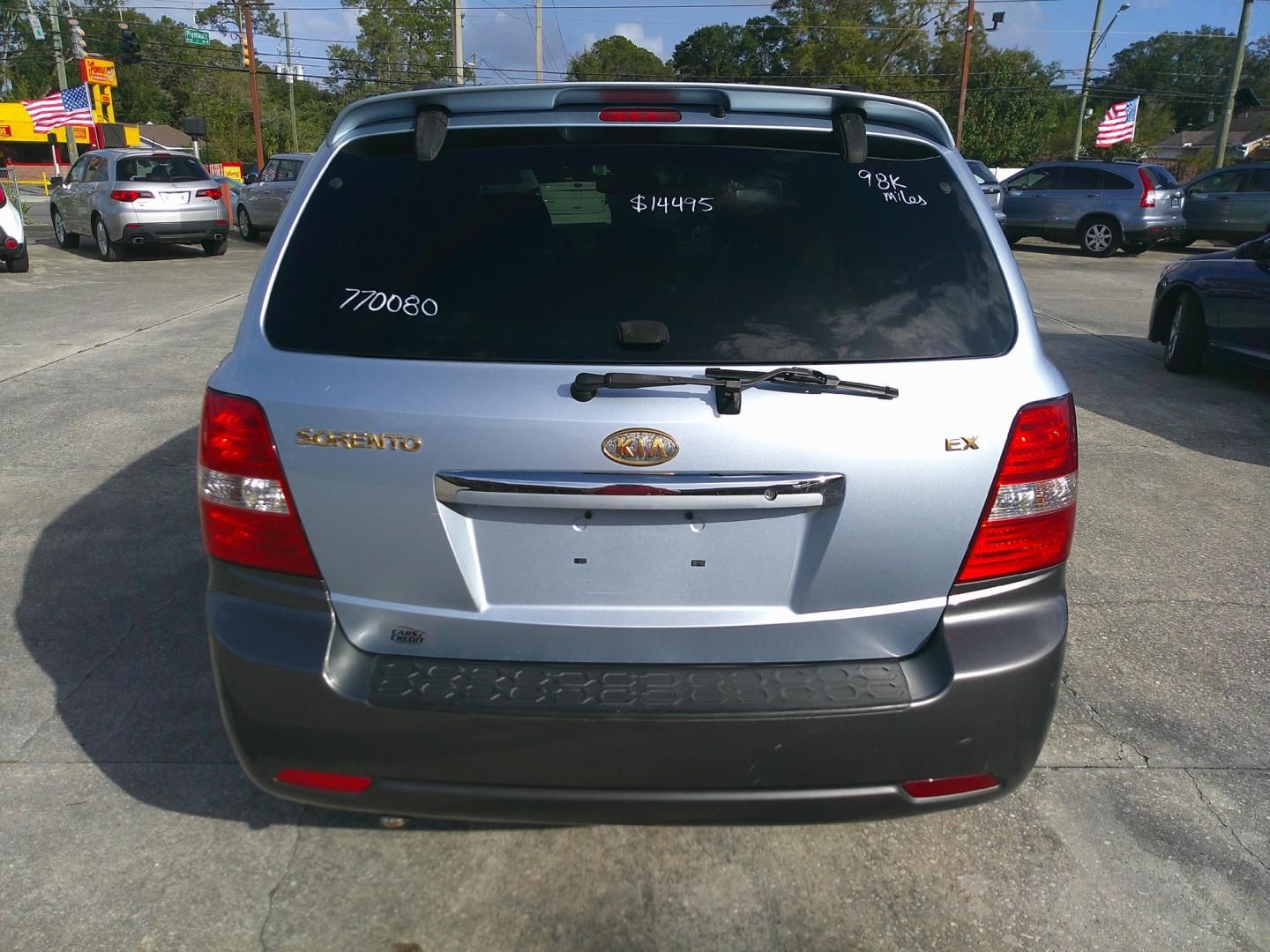 2008 SILVER KIA SORENTO EX; LX (KNDJD736385) , located at 10405 Abercorn Street, Savannah, GA, 31419, (912) 921-8965, 31.988262, -81.131760 - Photo#6